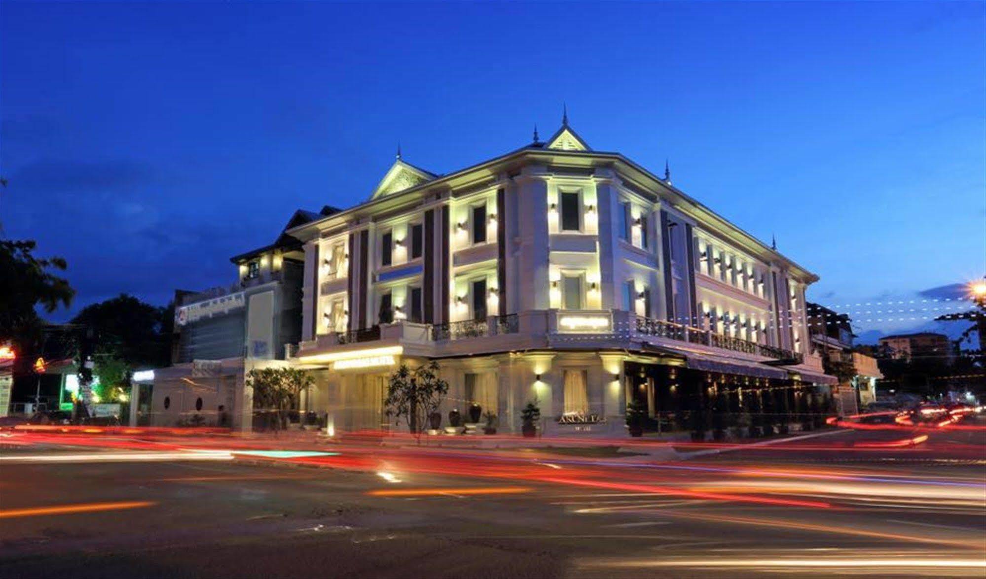 Arunreas Hotel Phnom Penh Exterior photo